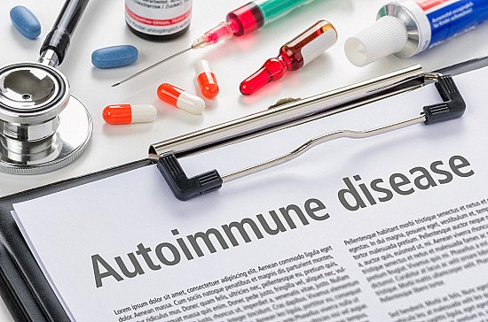 What are the early signs of autoimmune diseases?